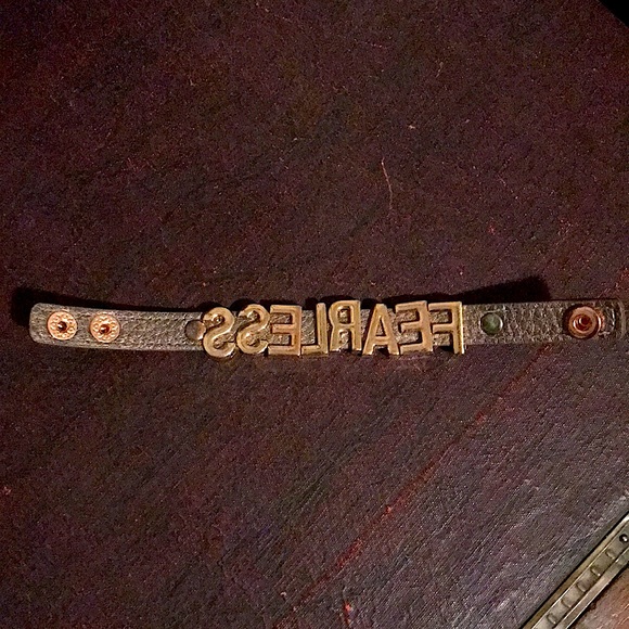 Gifted🎁 BCBGENERATION FEARLESS BRACELET - Picture 7 of 10